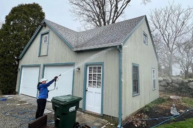 gutter cleaning new london county ct 7