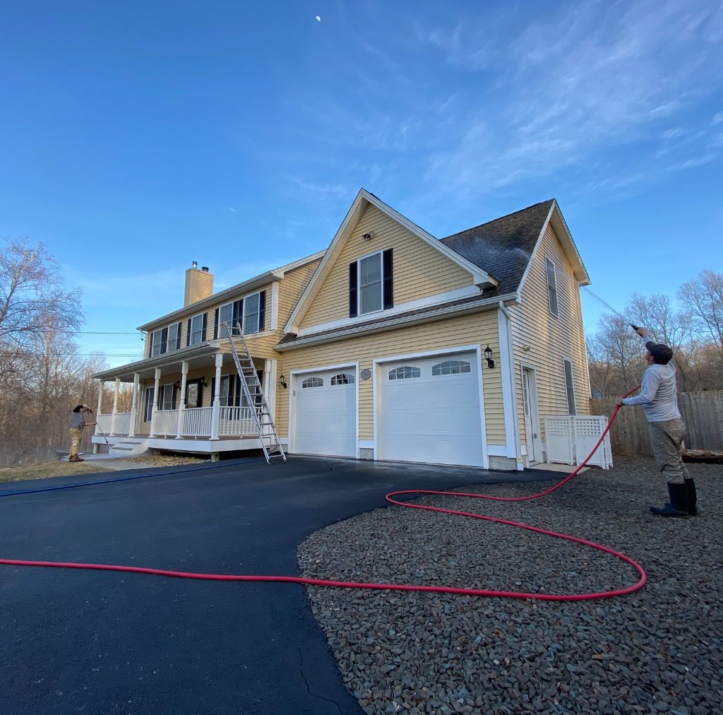 House Washing in Connecticut